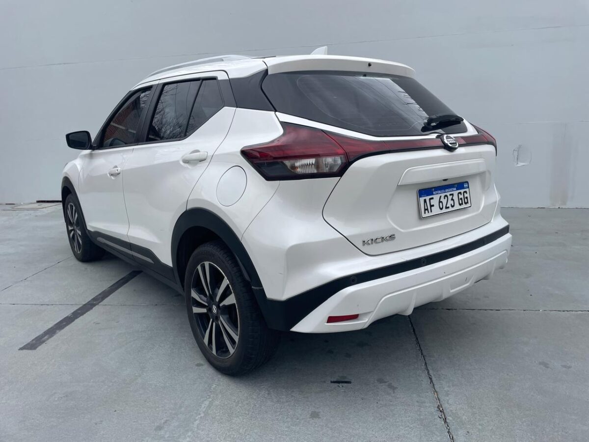 NISSAN KICKS 1.6 ADVANCE MT - Imagen 9