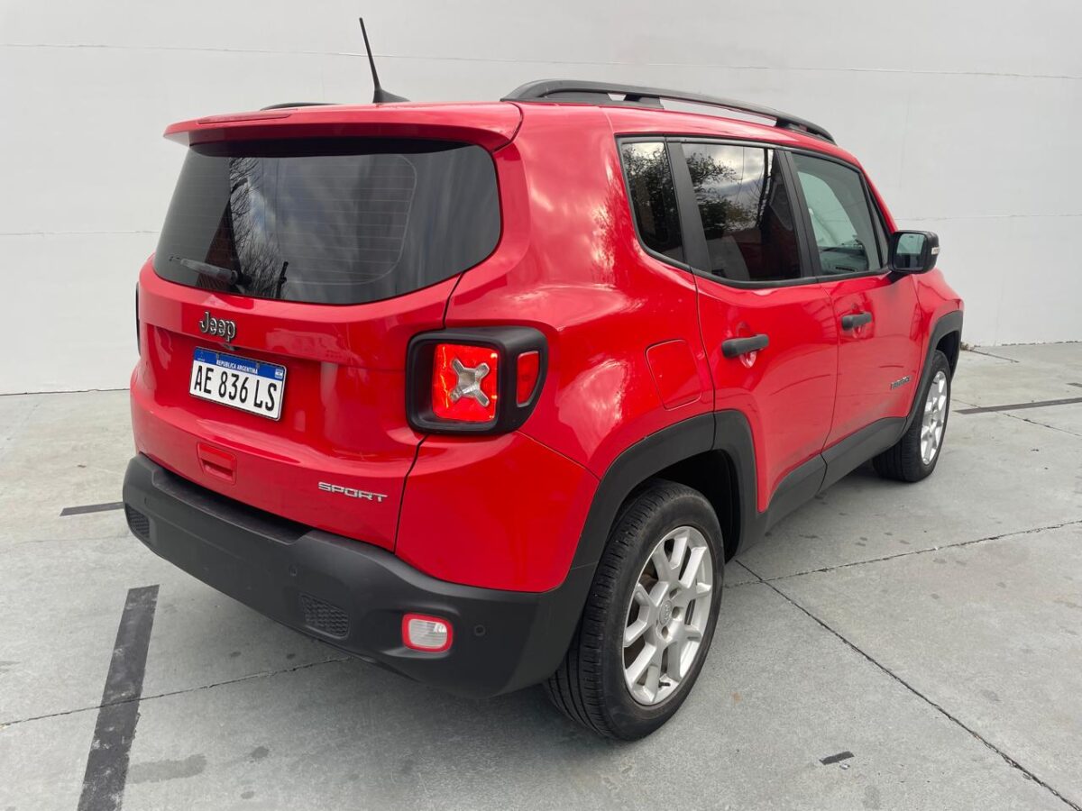 JEEP RENEGADE SPORT 1.8L MT - Imagen 6