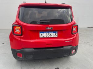 JEEP RENEGADE SPORT 1.8L MT - Imagen 8