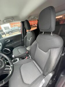 JEEP RENEGADE SPORT 1.8L MT - Imagen 11