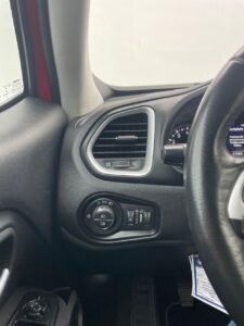 JEEP RENEGADE SPORT 1.8L MT - Imagen 16