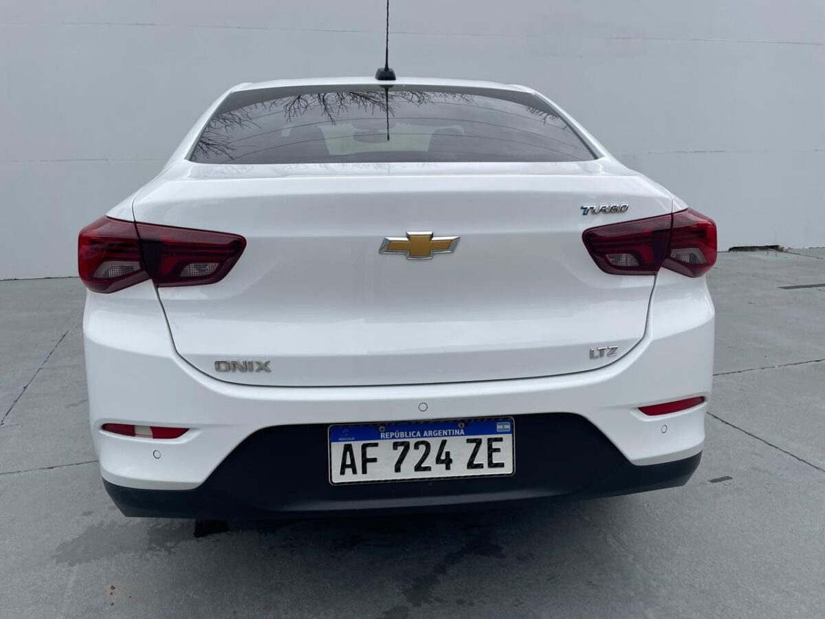 CHEVROLET ONIX PLUS 1.0 T AT LTZ - Imagen 8