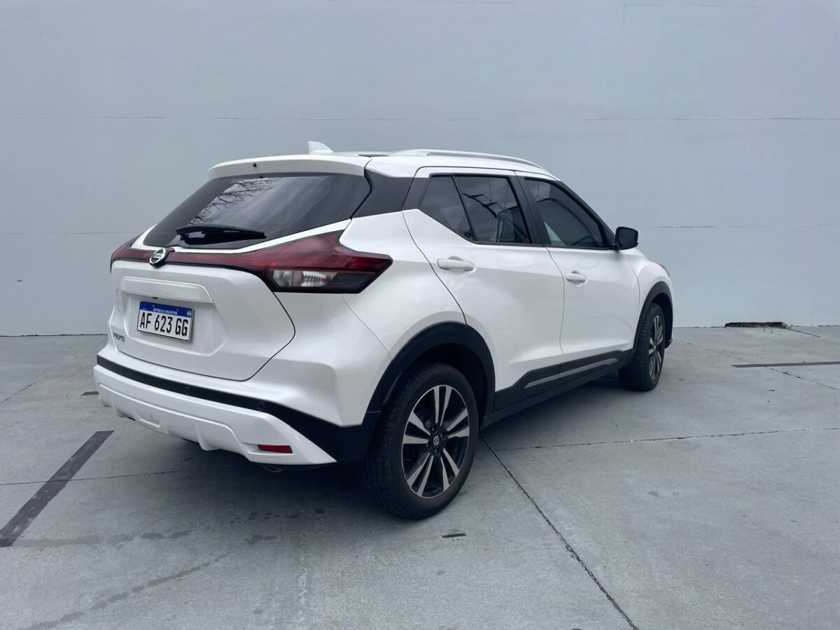 NISSAN KICKS 1.6 ADVANCE MT - Imagen 7