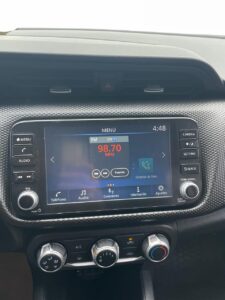 NISSAN KICKS 1.6 ADVANCE MT - Imagen 16