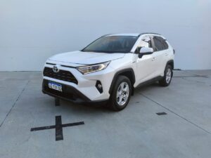 TOYOTA RAV4 HV 2.5 XLE CVT