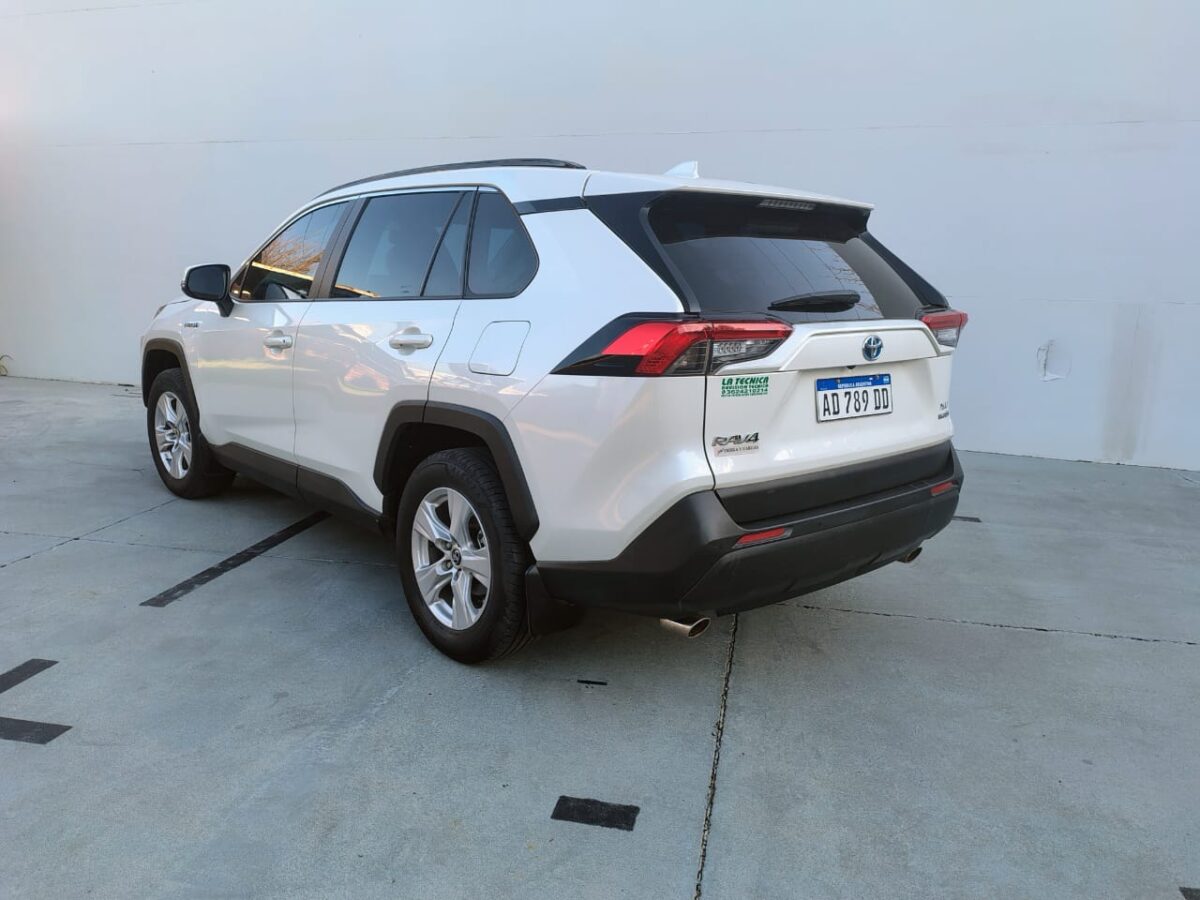 TOYOTA RAV4 HV 2.5 XLE CVT - Imagen 6