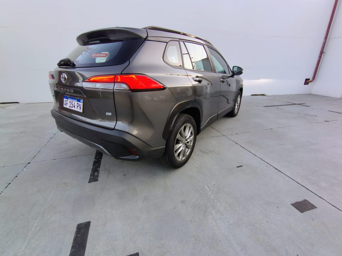 TOYOTA COROLLA CROSS XEI 2.0 CVT - Imagen 6