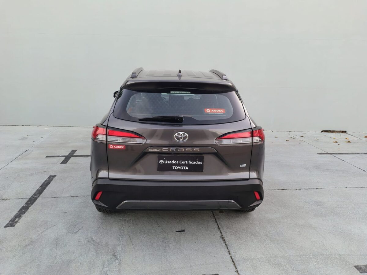 TOYOTA COROLLA CROSS XEI 2.0 CVT - Imagen 8