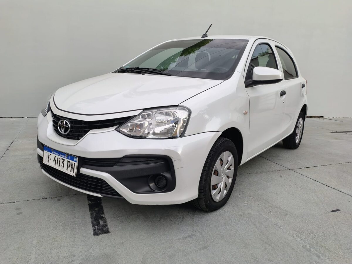 1 TOYOTA ETIOS X 1.5 6M/T 5P-MY.22 - Imagen 1