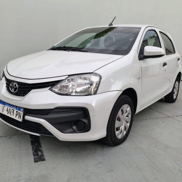 TOYOTA ETIOS X 1.5 6M/T 5P-MY.22