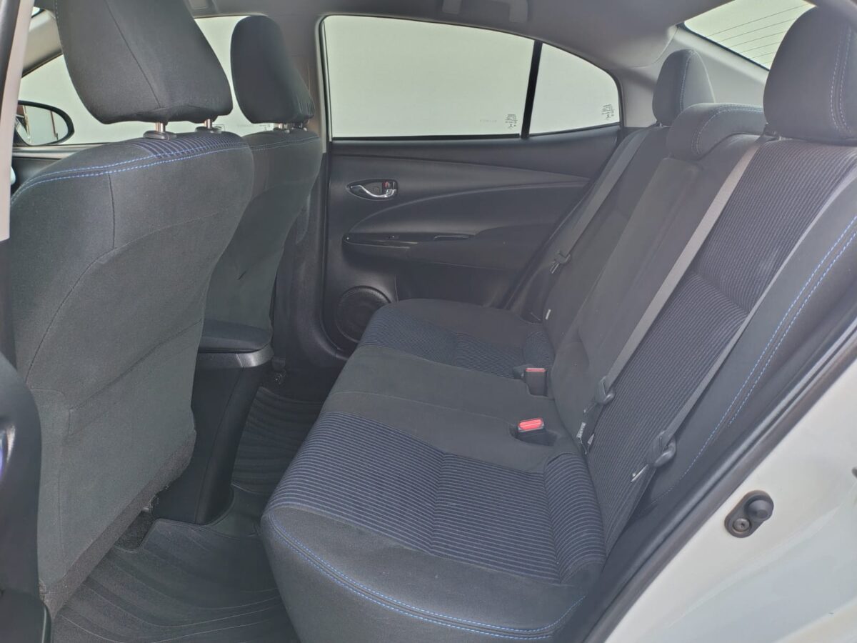 TOYOTA YARIS XLS 1.5 6M/T 4P-19 - Imagen 15