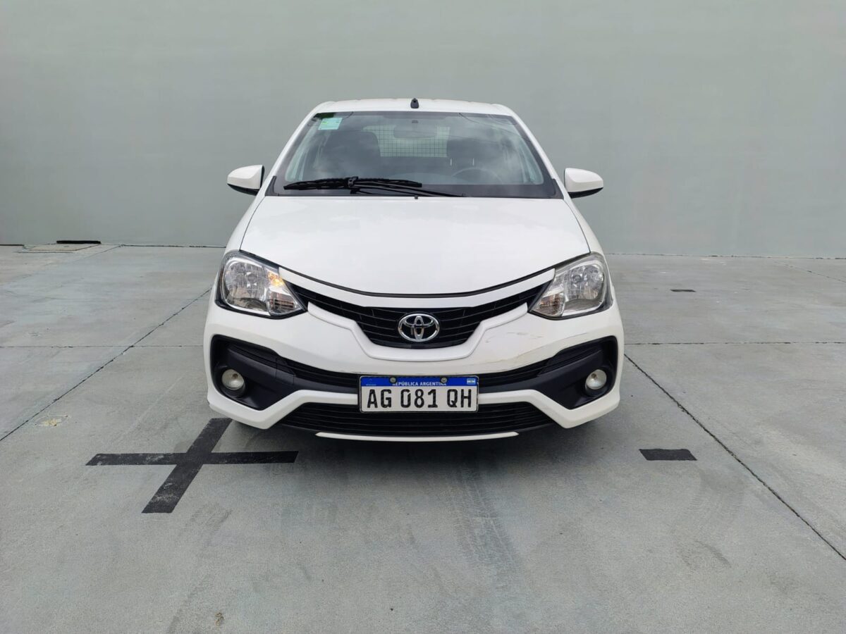 TOYOTA ETIOS AIBO 1.5 6M/T-MY23 - Imagen 3