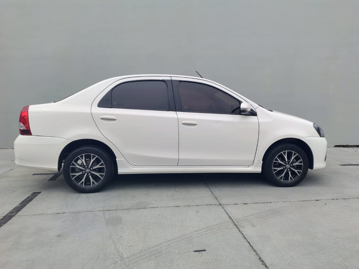 TOYOTA ETIOS XLS 1.5 6M/T 4P.-MY.21 - Imagen 5