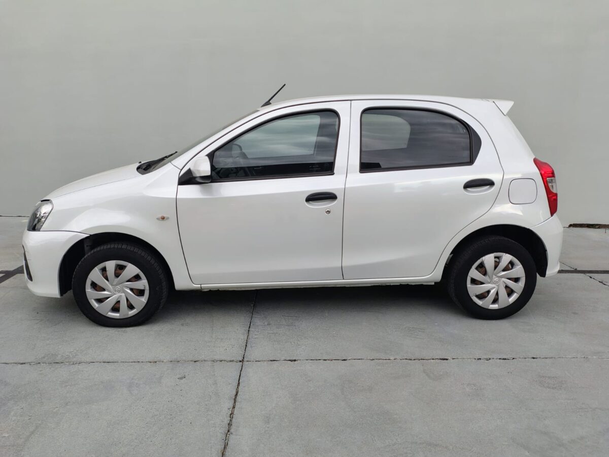 TOYOTA ETIOS X 1.5 6M/T 5P-MY.22 - Imagen 5