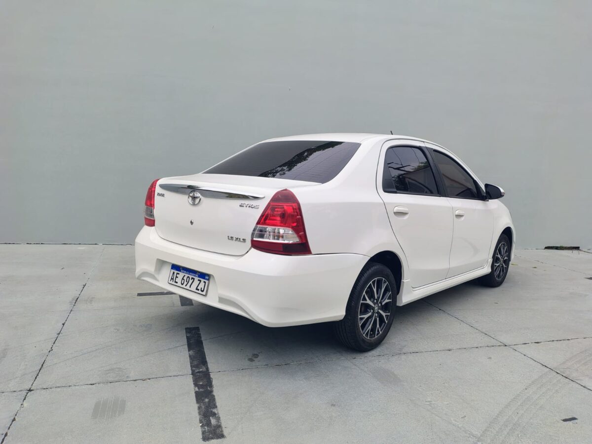 TOYOTA ETIOS XLS 1.5 6M/T 4P.-MY.21 - Imagen 7