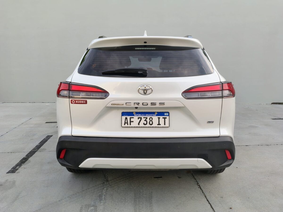 TOYOTA COROLLA CROSS XEI 2.0 CVT-MY23 - Imagen 8