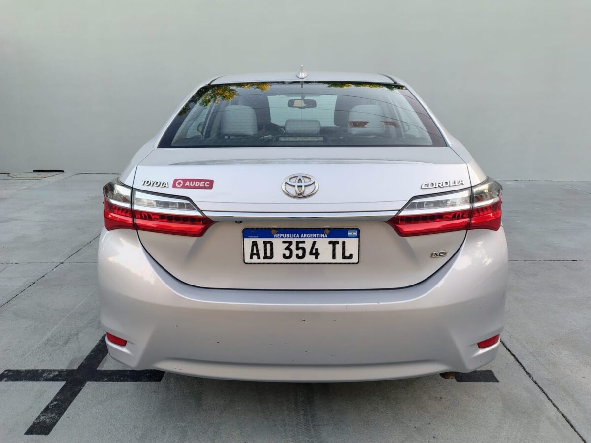 TOYOTA COROLLA XEI PACK 1.8 6M/T L/18 - Imagen 8