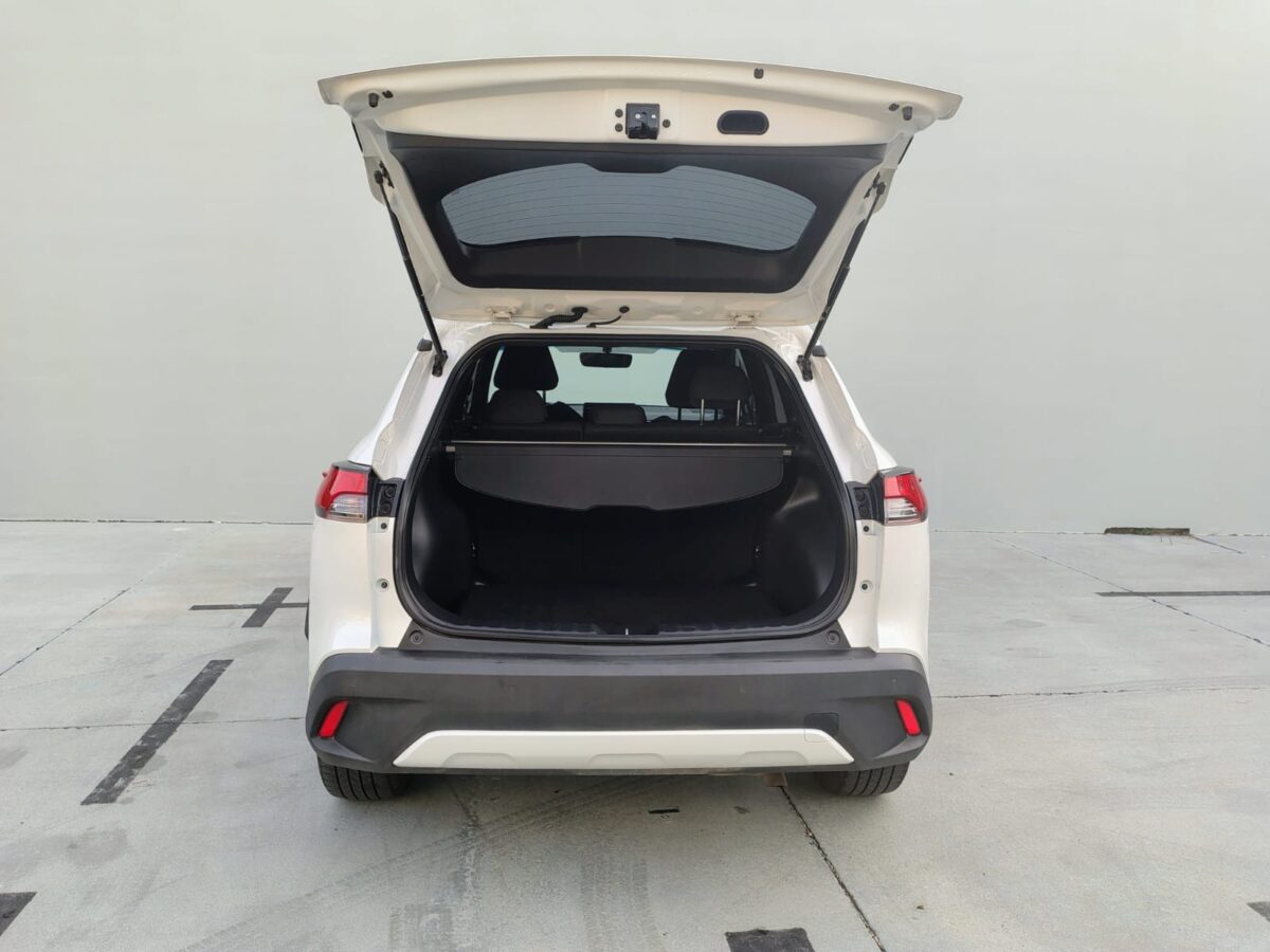 TOYOTA COROLLA CROSS XEI 2.0 CVT-MY23 - Imagen 9