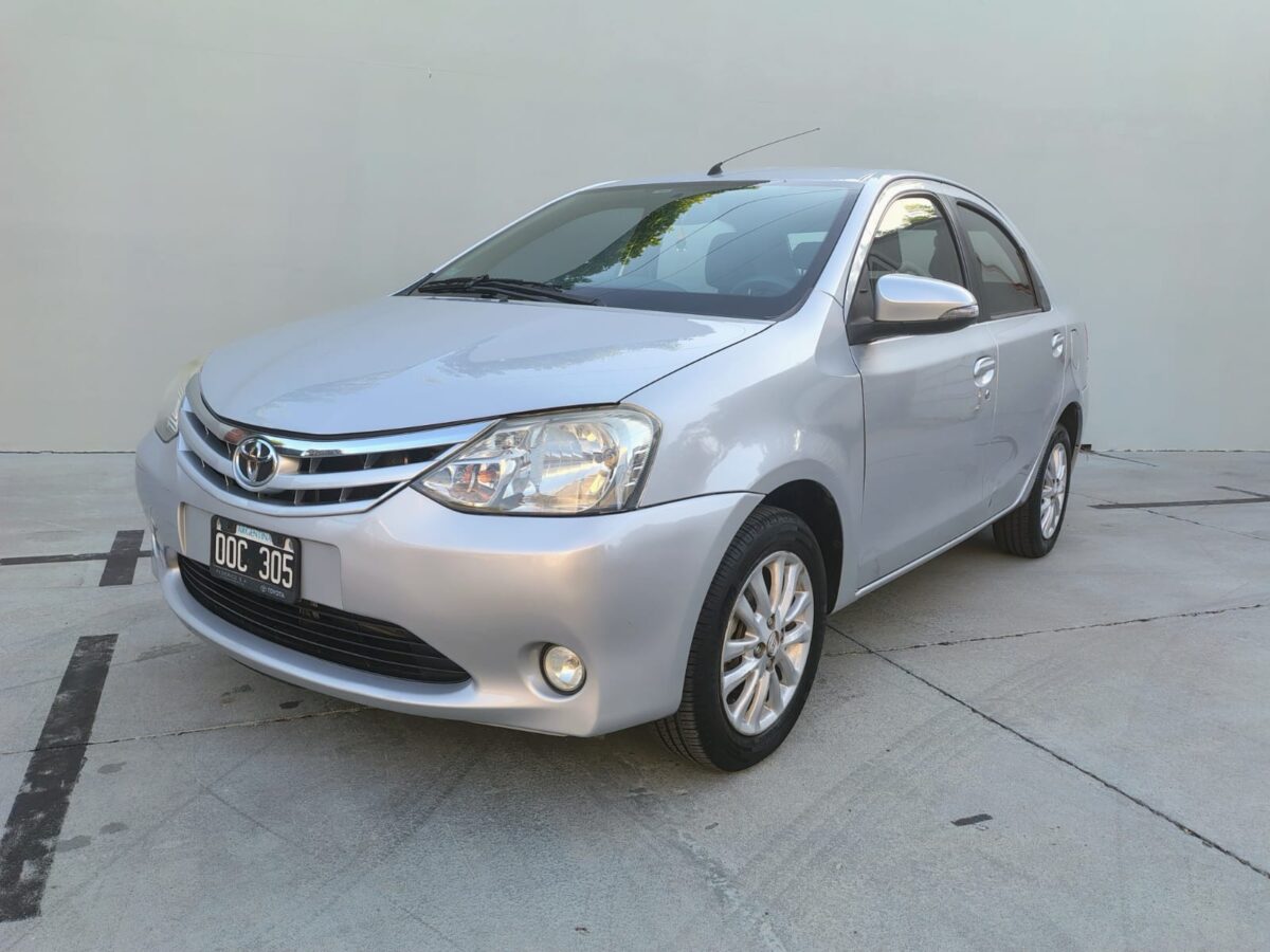 TOYOTA ETIOS XLS 1.5 6M/T 4P - Imagen 1