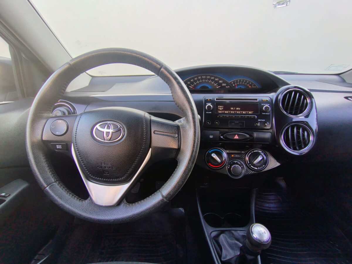 TOYOTA ETIOS XLS 1.5 6M/T 4P - Imagen 13