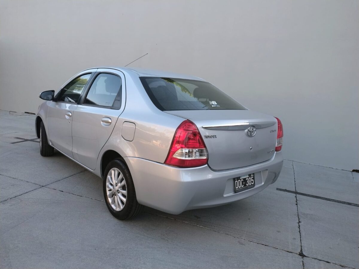 TOYOTA ETIOS XLS 1.5 6M/T 4P - Imagen 7