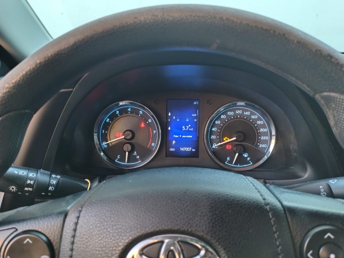 TOYOTA COROLLA XEI 1.8 CVT - Imagen 13