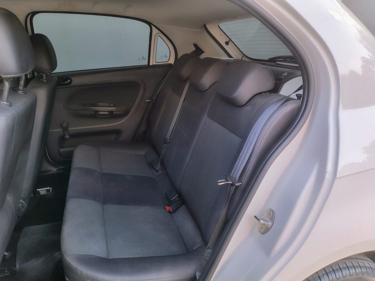 VOLKSWAGEN GOL TREND TRENDLINE 1.6 GAS 10 - Imagen 15