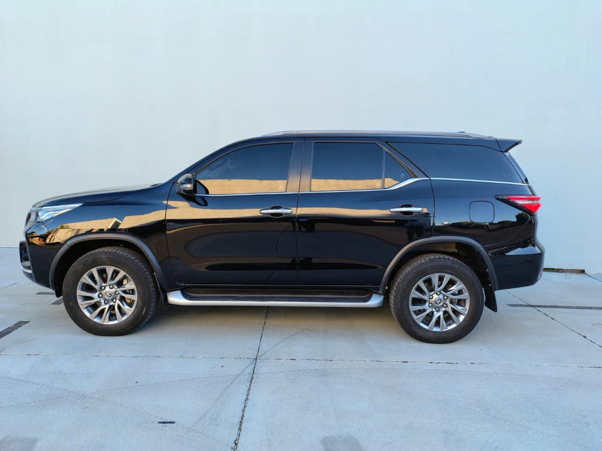 TOYOTA SW4 4X4 SRX 2.8 TDI 6 M/T 7A - Imagen 5
