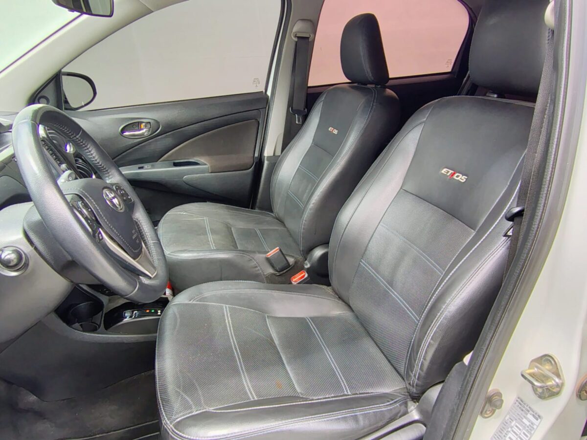 TOYOTA ETIOS PLATINUM 1.5 4A/T 5P. - Imagen 14