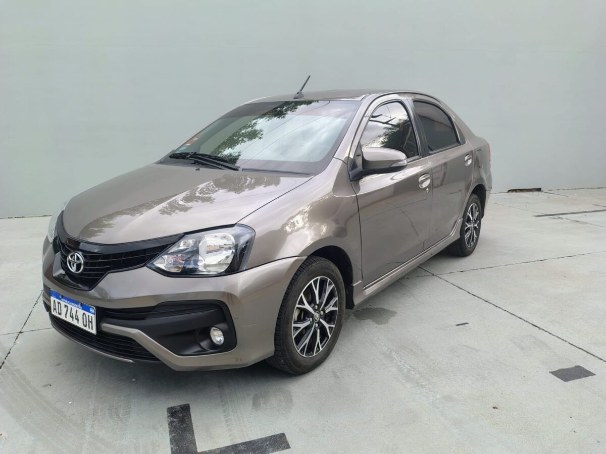 TOYOTA ETIOS XLS 1.5 6M/T 4P. L/18 - Imagen 1