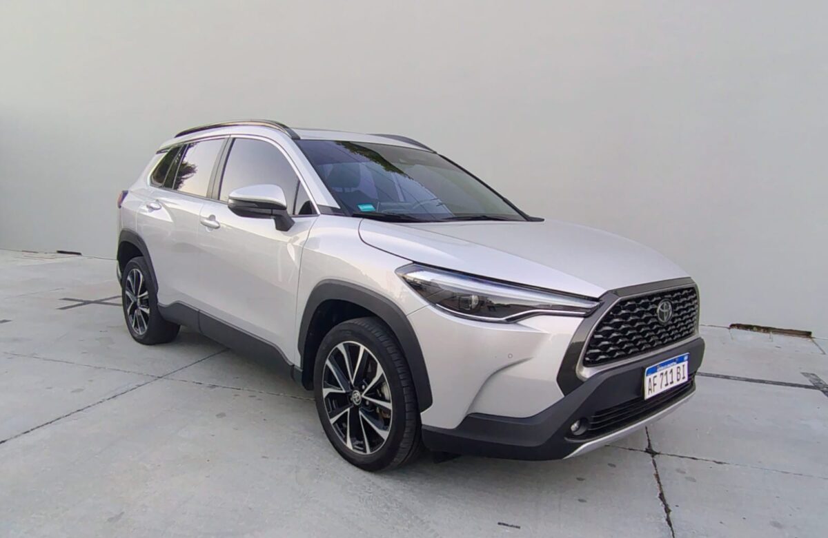 TOYOTA COROLLA CROSS SEG 2.0 CVT-MY23 - Imagen 4