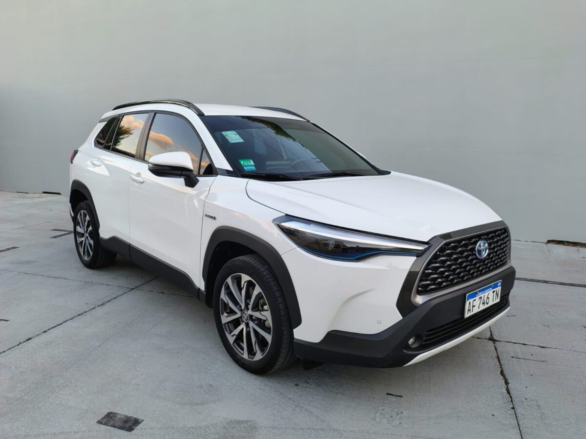 TOYOTA COROLLA CROSS XEI HEV1.8eCVT23 - Imagen 2