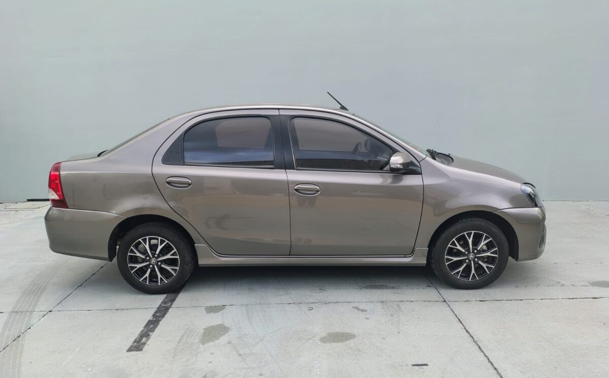 TOYOTA ETIOS XLS 1.5 6M/T 4P. L/18 - Imagen 4