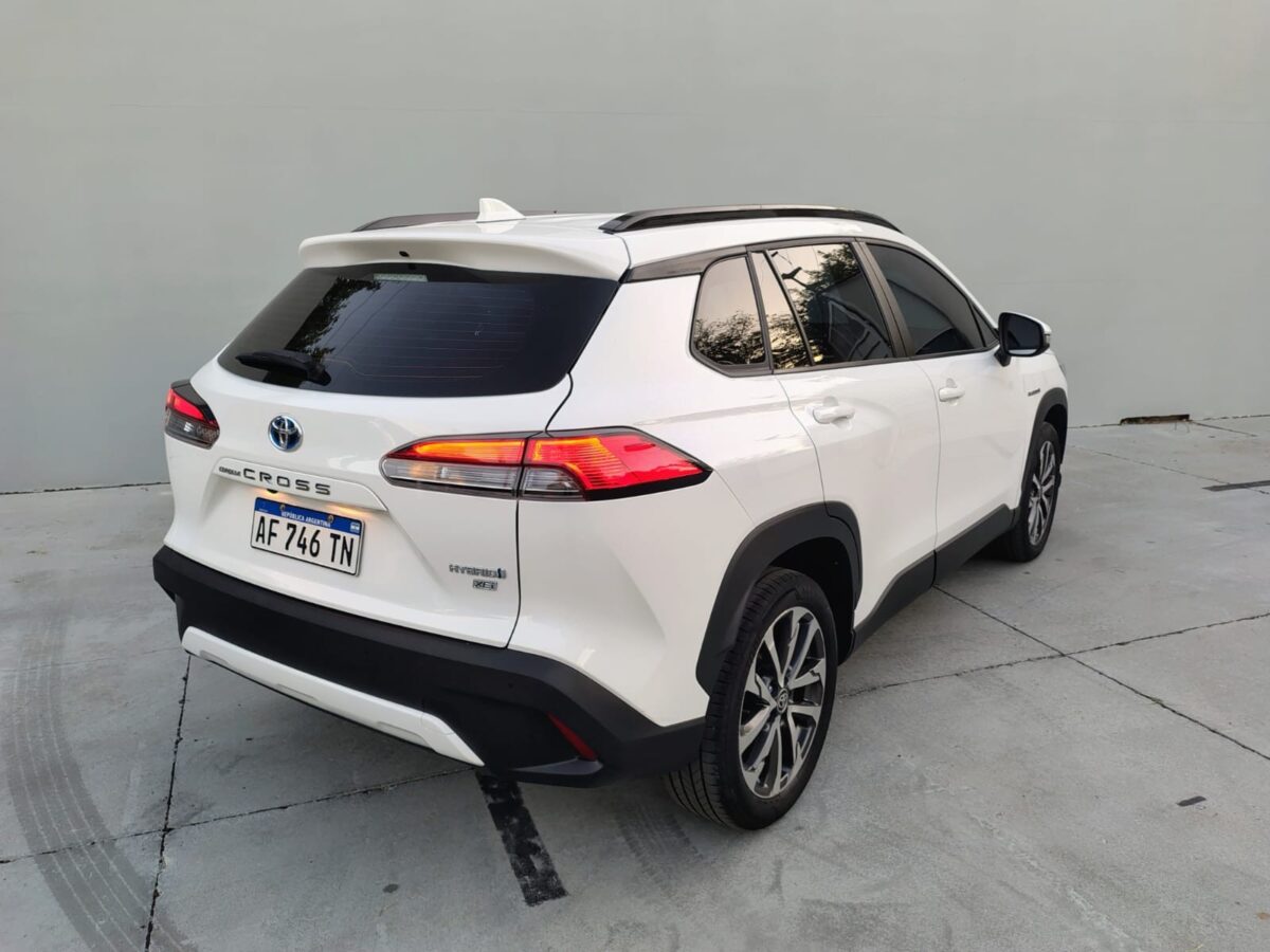 TOYOTA COROLLA CROSS XEI HEV1.8eCVT23 - Imagen 5