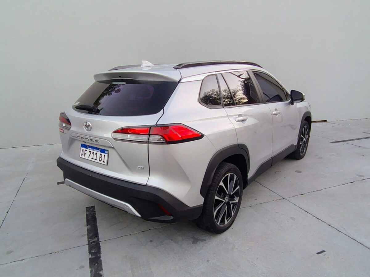 TOYOTA COROLLA CROSS SEG 2.0 CVT-MY23 - Imagen 7