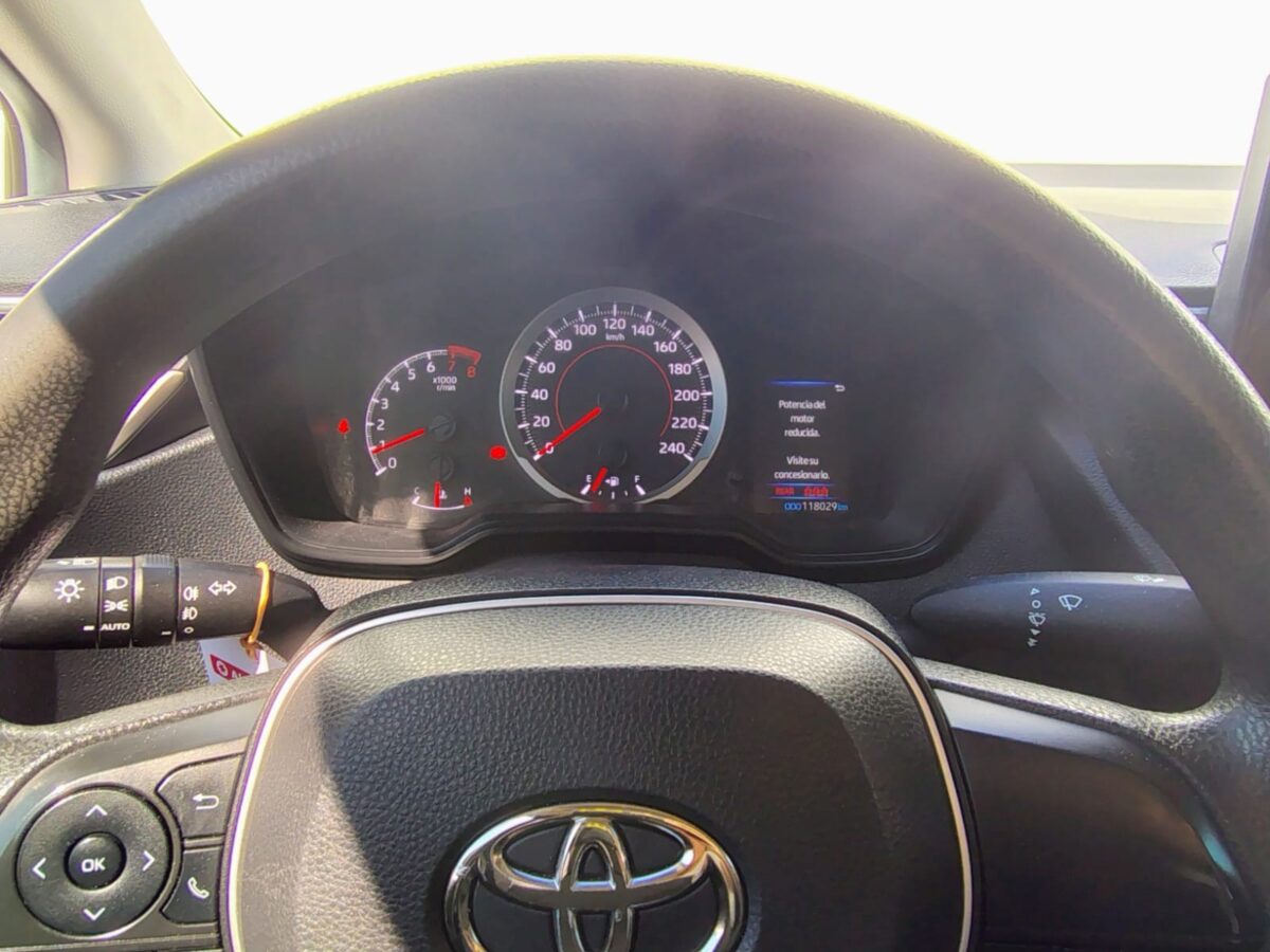 TOYOTA COROLLA 2.0 XLI MT- MY.23 - Imagen 13