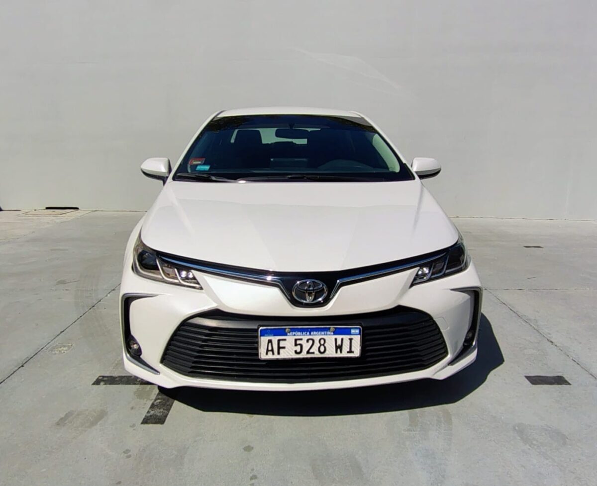 TOYOTA COROLLA 2.0 XLI MT- MY.23 - Imagen 6