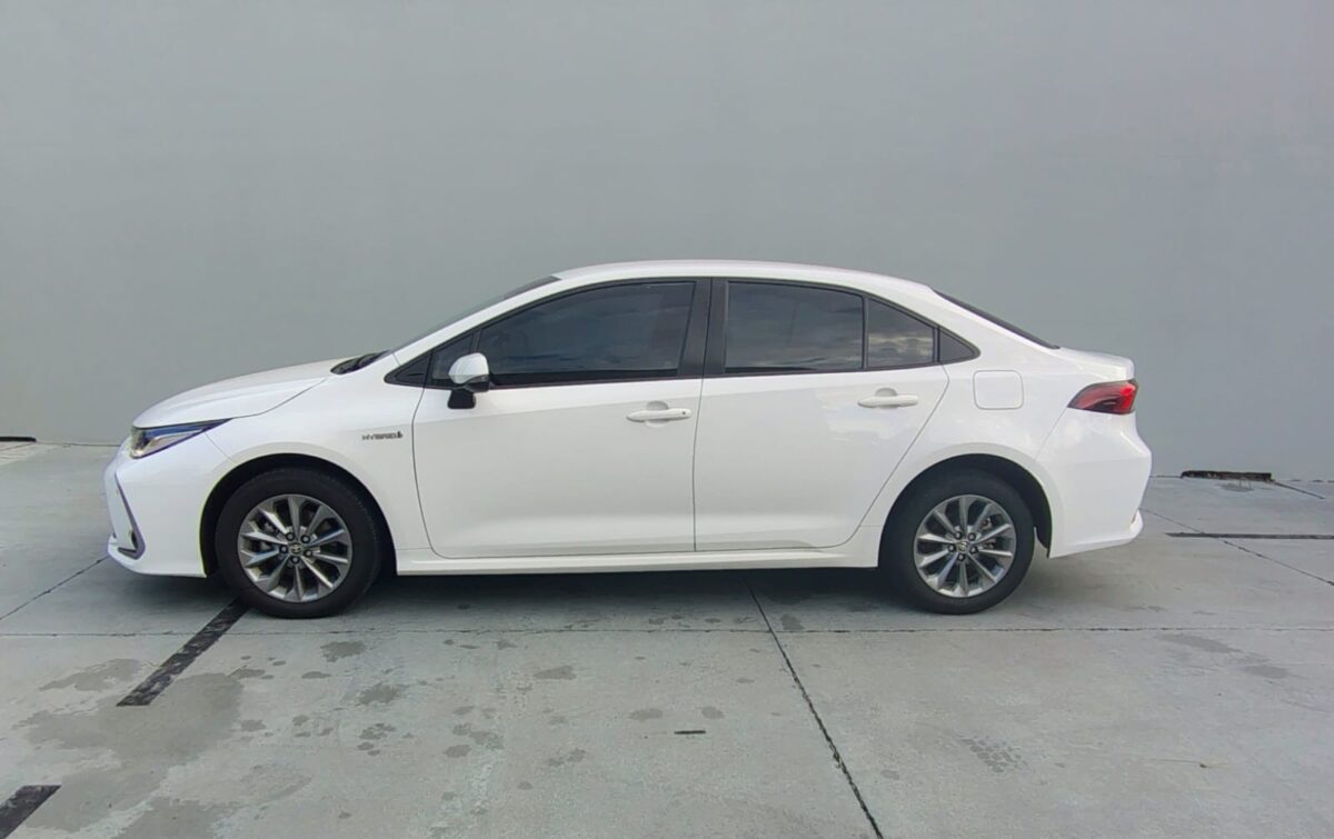 TOYOTA COROLLA HEV 1.8 XEI eCVT-MY23 - Imagen 6