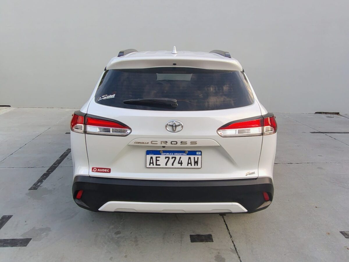 TOYOTA COROLLA CROSS XLI 2.0 CVT - Imagen 8