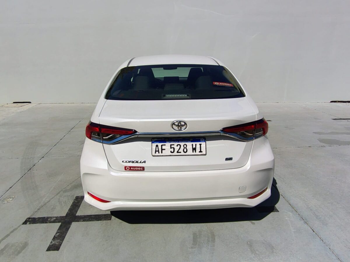 TOYOTA COROLLA 2.0 XLI MT- MY.23 - Imagen 5