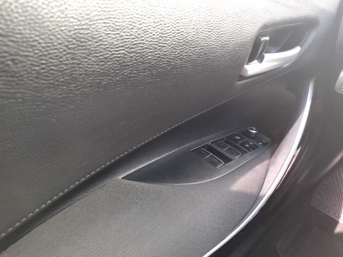 TOYOTA COROLLA 2.0 XEI CVT- MY.23 - Imagen 13