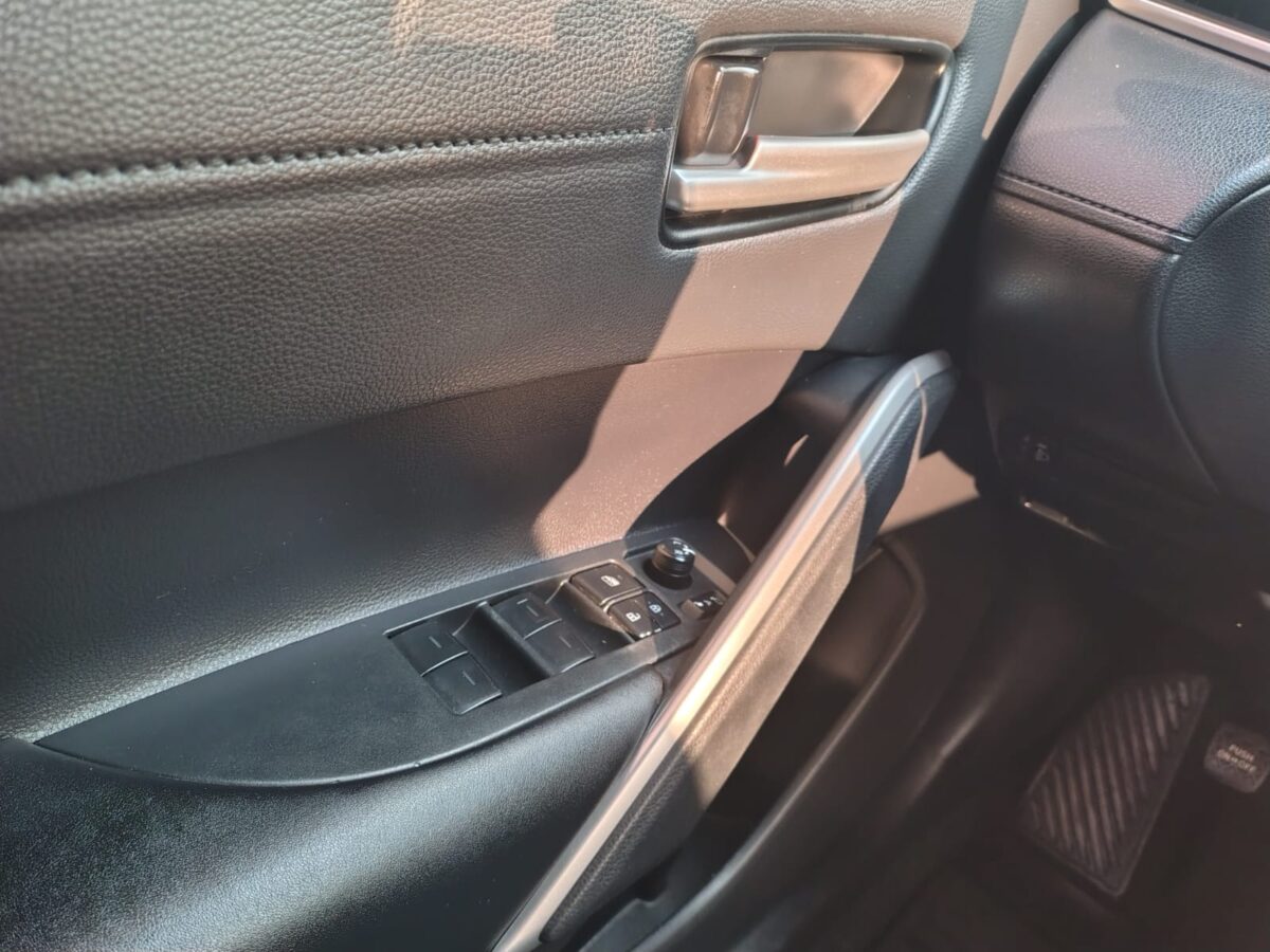 TOYOTA COROLLA CROSS XLI 2.0 CVT - Imagen 13