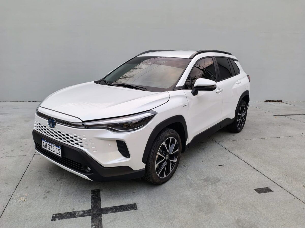 1 TOYOTA COROLLA CROSS XEI HEV1.8CVT.25 - Imagen 1