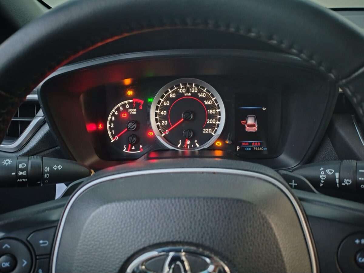 TOYOTA COROLLA CROSS XEI 2.0 CVT - Imagen 12