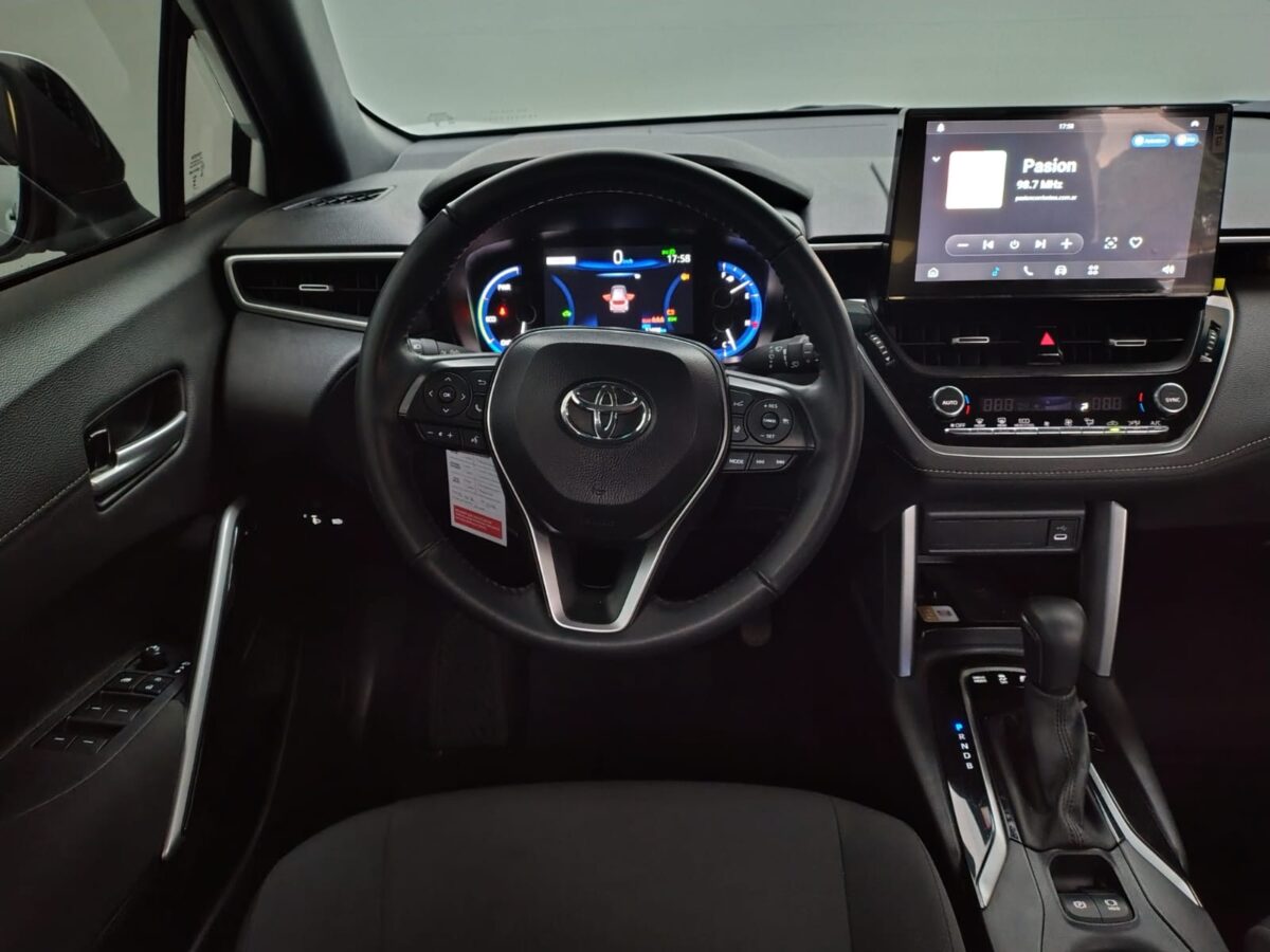 TOYOTA COROLLA CROSS XEI HEV1.8CVT.25 - Imagen 12