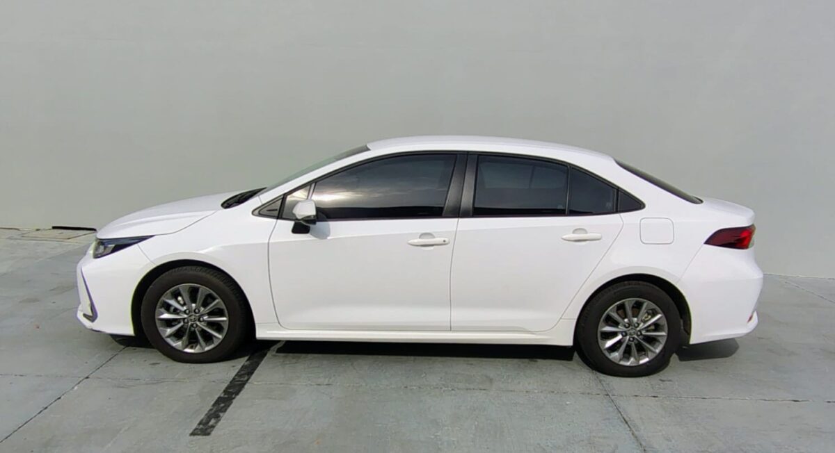 TOYOTA COROLLA 2.0 XLI CVT- MY.24 - Imagen 6