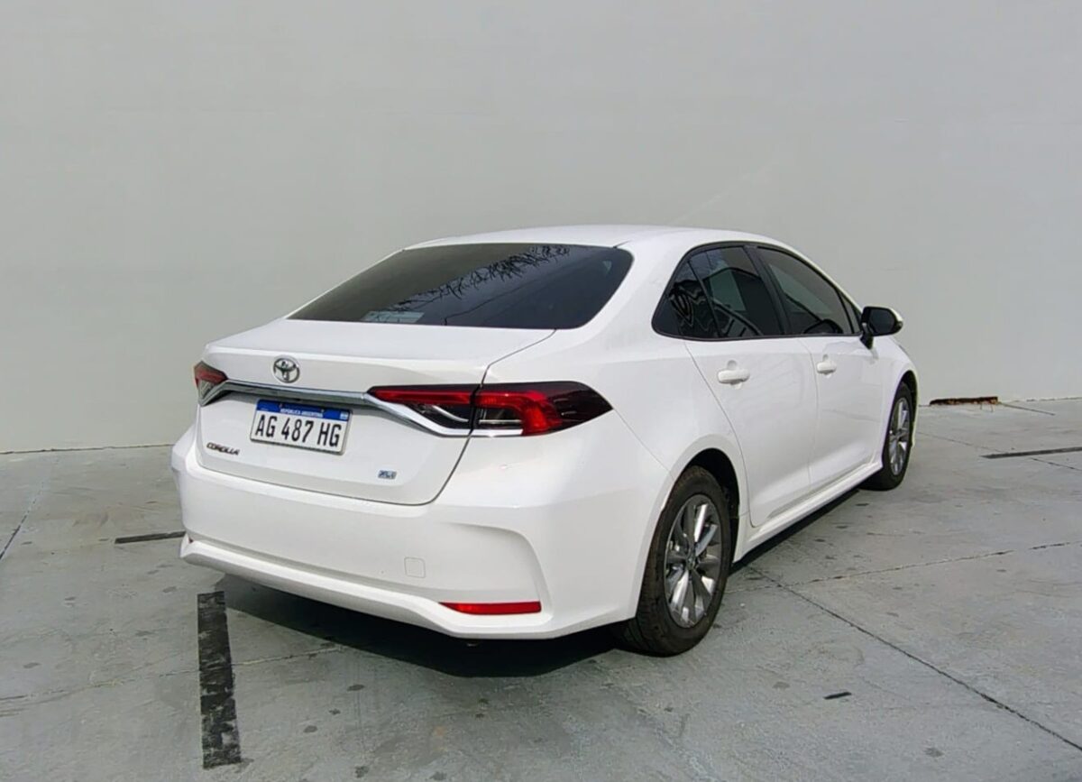 TOYOTA COROLLA 2.0 XLI CVT- MY.24 - Imagen 7