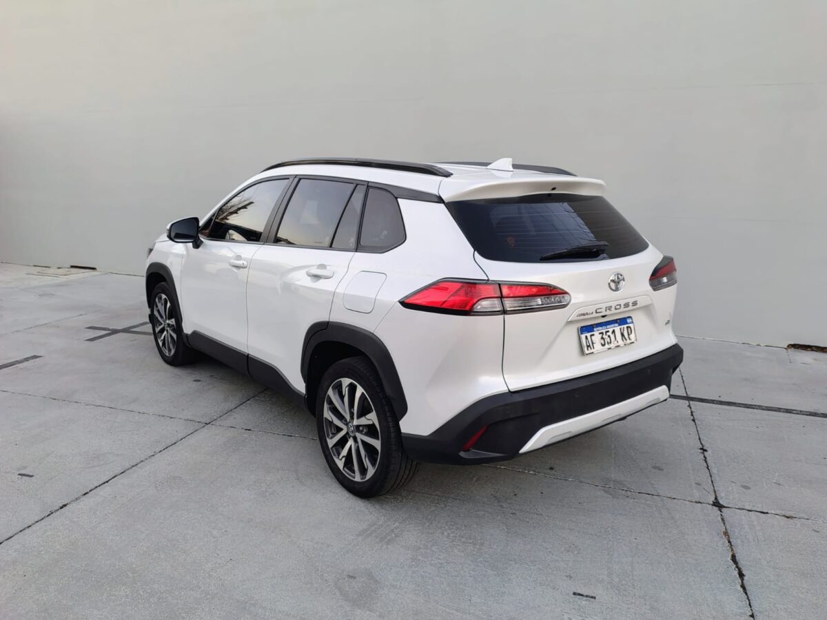 TOYOTA COROLLA CROSS XEI 2.0 CVT - Imagen 8