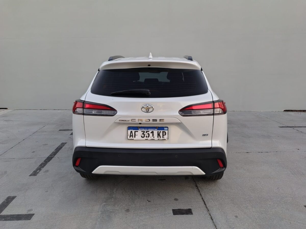 TOYOTA COROLLA CROSS XEI 2.0 CVT - Imagen 9