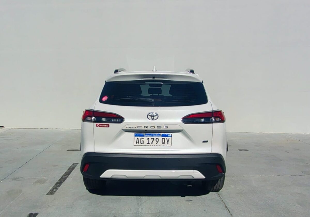 TOYOTA COROLLA CROSS SEG 2.0 CVT MY-24 - Imagen 9